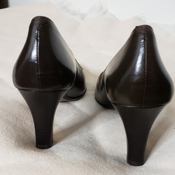 Vintage Cole Haan Leather Dark Brown Walking Heels Pristine Designer Luxury - Picture 6 of 13